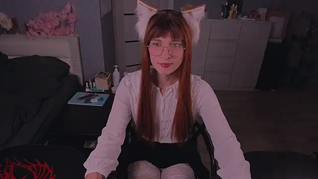 Snapshot of foxy_jpg chatting on July 18, 2026, 1:21 am foxy jpg online show from July 18, 2026, 1:21 am