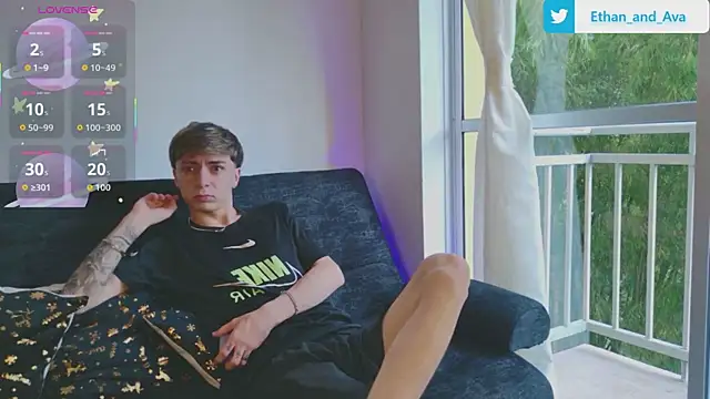 ethan and ava online show from November 15, 2025, 1:07 pm