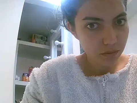 VittoriaTaylor online show from February 24, 2026, 11:52 am