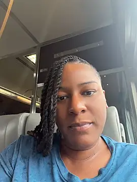 Snapshot of xoxoHotCoCo chatting on May 7, 2026, 2:22 pm xoxoHotCoCo online show from May 7, 2026, 2:22 pm