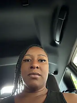 Snapshot of xoxoHotCoCo chatting on May 27, 2026, 1:52 pm xoxoHotCoCo online show from May 27, 2026, 1:52 pm