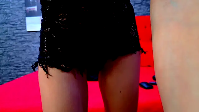 SelenaNoir online show from October 17, 2025, 4:37 am