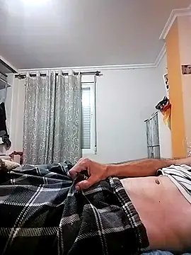 Snapshot of moutt99 chatting on December 17, 2025, 2:01 pm moutt99 online show from December 17, 2025, 2:01 pm