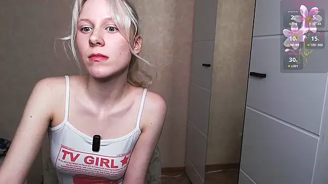 Mary Kitty88 online show from April 18, 2026, 7:07 pm