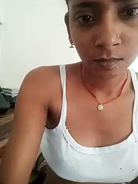 Snapshot of Divya-2007 chatting on September 29, 2025, 1:55 am Divya-2007 online show from September 29, 2025, 1:55 am