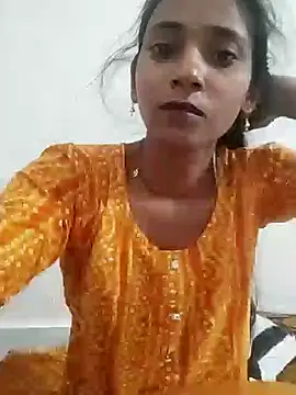 Snapshot of Divya-2007 chatting on November 24, 2025, 1:16 am Divya-2007 online show from November 24, 2025, 1:16 am