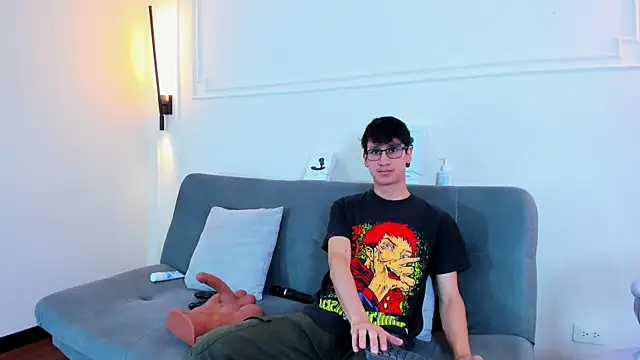 Snapshot of Cum_hunters chatting on November 30, 2025, 1:42 am Cum hunters online show from November 30, 2025, 1:42 am