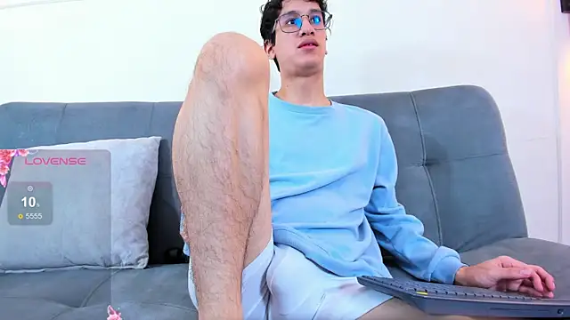 Cum hunters online show from May 9, 2026, 3:23 am