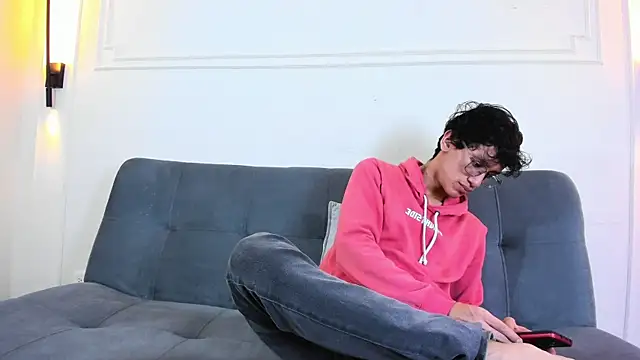 Cum hunters online show from May 28, 2026, 3:15 am
