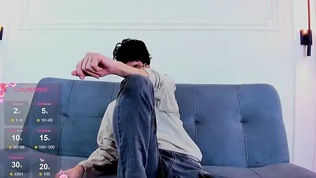 Cum hunters online show from June 3, 2026, 3:31 am
