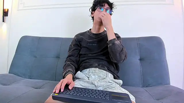 Cum hunters online show from June 13, 2026, 3:26 am
