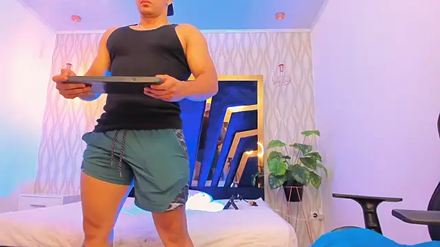 Snapshot of Brad_Summer chatting on March 8, 2025, 5:11 pm Brad Summer online show from March 8, 2025, 5:11 pm