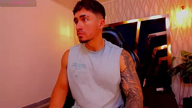 Snapshot of Brad_Summer chatting on September 19, 2025, 5:13 pm Brad Summer online show from September 19, 2025, 5:13 pm