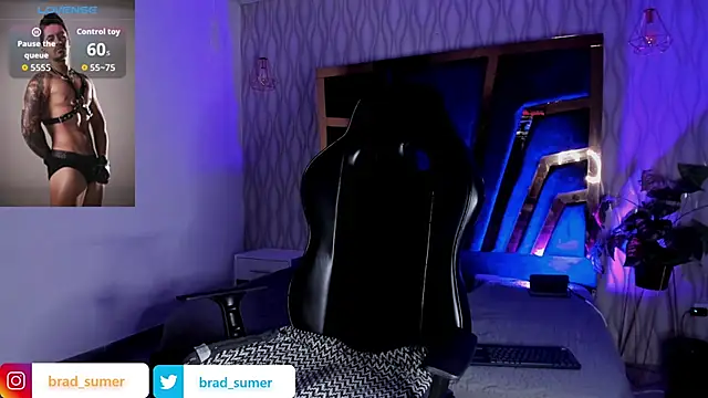 Snapshot of Brad_Summer chatting on November 20, 2025, 5:23 pm Brad Summer online show from November 20, 2025, 5:23 pm