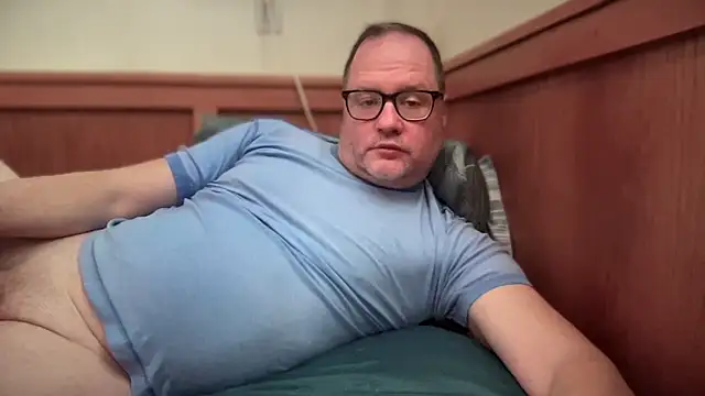 Snapshot of __DR3W__ chatting on March 3, 2025, 4:03 pm DR3W online show from March 3, 2025, 4:03 pm