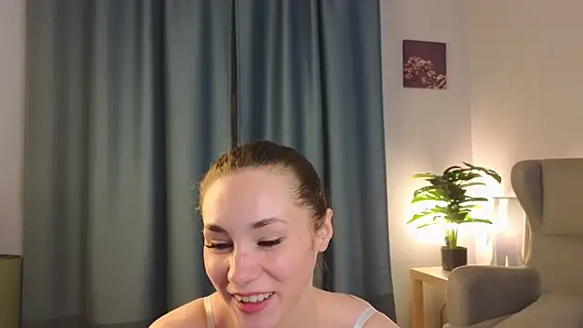 too sexxxy online show from April 27, 2026, 4:43 am