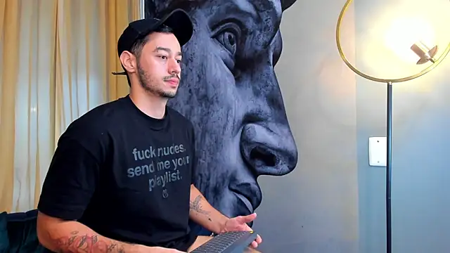 Salvatore costa online show from February 7, 2025, 7:49 pm