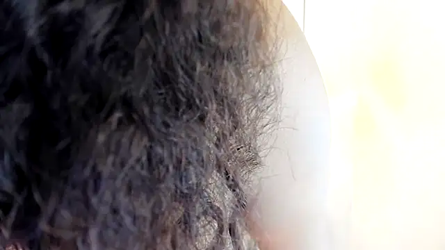 Juliane su online show from February 8, 2025, 2:26 am