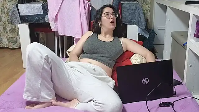 Snapshot of SiperinoLossado chatting on April 1, 2026, 7:44 pm SiperinoLossado online show from April 1, 2026, 7:44 pm