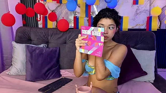 lucie petite online show from July 2, 2026, 6:25 pm