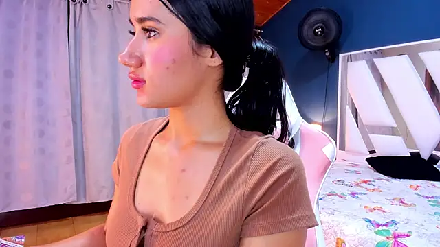 Alondra Cutie online show from March 19, 2025, 12:37 am