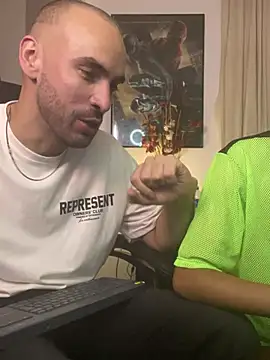 Snapshot of darkdesire_01 chatting on March 15, 2025, 2:24 am darkdesire 01 online show from March 15, 2025, 2:24 am