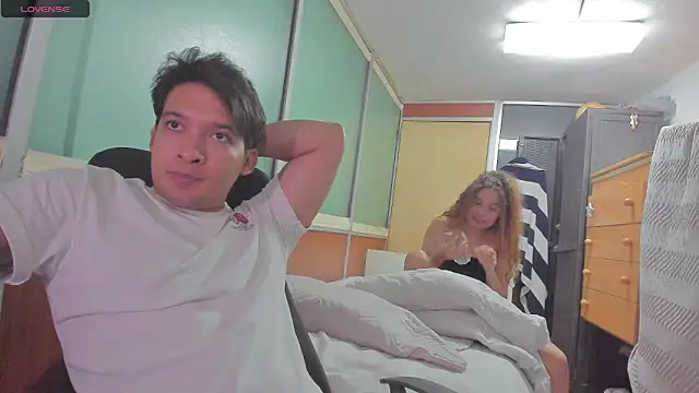 Snapshot of RagnarLothbrokXX chatting on February 17, 2025, 11:42 pm RagnarLothbrokXX online show from February 17, 2025, 11:42 pm