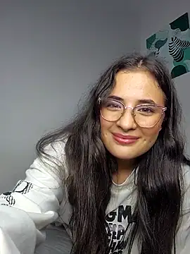 baaby-miiaa online show from March 9, 2025, 3:43 am