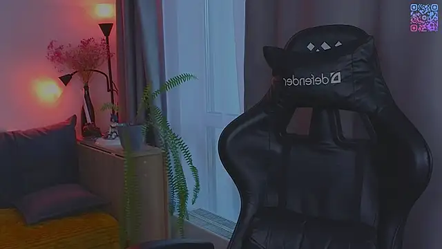  JessieVibes online show from April 28, 2026, 2:11 pm