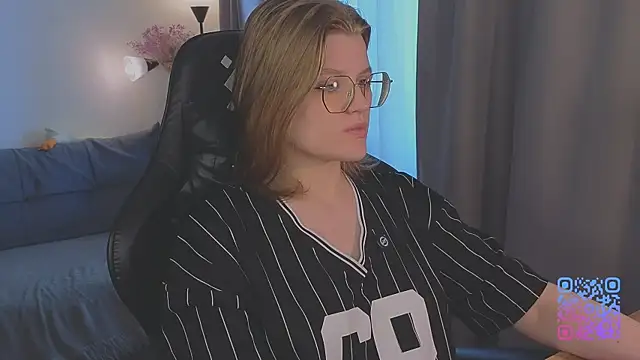  JessieVibes online show from June 20, 2026, 1:47 pm