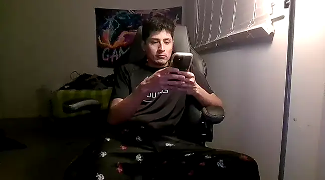 PerroDemonioHot online show from February 18, 2025, 6:04 am