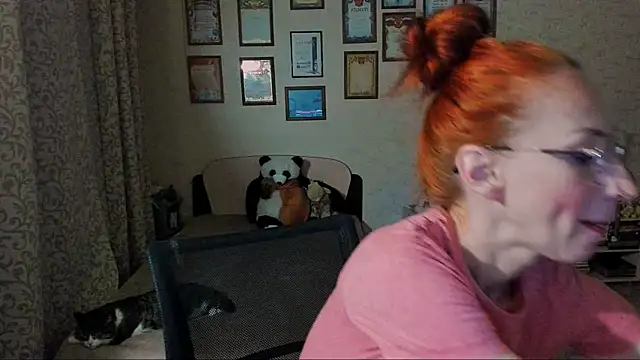 Snapshot of red_rocco chatting on February 2, 2025, 4:54 pm red rocco online show from February 2, 2025, 4:54 pm