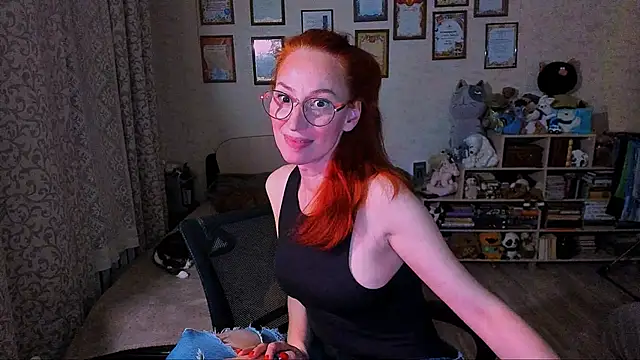 Snapshot of red_rocco chatting on February 18, 2025, 5:21 pm red rocco online show from February 18, 2025, 5:21 pm