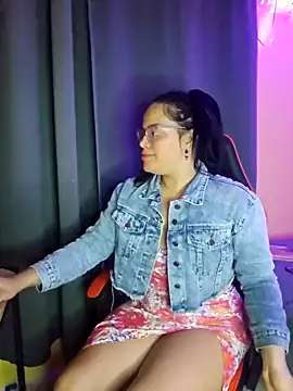 Snapshot of katrina29 chatting on January 19, 2025, 2:25 am katrina29 online show from January 19, 2025, 2:25 am