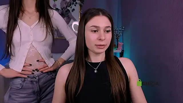 Snapshot of flora_ri chatting on March 20, 2026, 2:22 pm flora ri online show from March 20, 2026, 2:22 pm