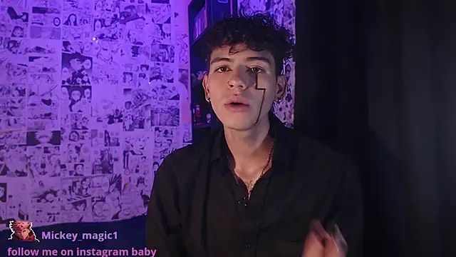 Snapshot of Mickey_Magic chatting on December 5, 2025, 4:10 am Mickey Magic online show from December 5, 2025, 4:10 am