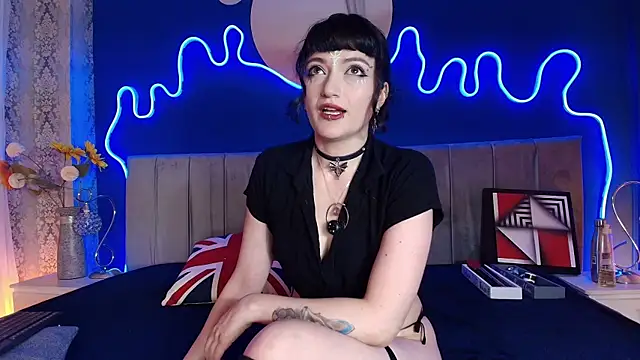 JeanneSabatier online show from February 27, 2026, 7:47 pm