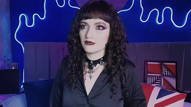 JeanneSabatier online show from July 9, 2026, 7:51 pm