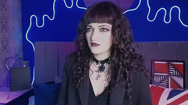 JeanneSabatier online show from July 14, 2026, 8:03 pm