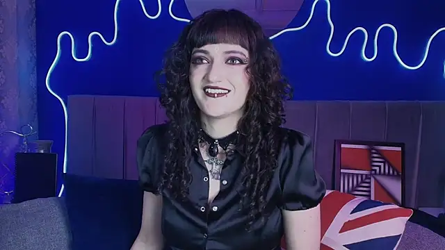 JeanneSabatier online show from July 16, 2026, 7:31 pm
