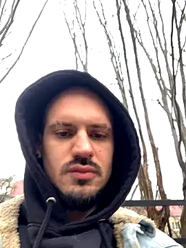 AssHunter4k online show from November 25, 2025, 8:03 am