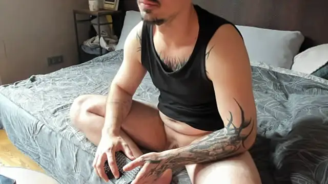 AssHunter4k online show from July 20, 2026, 8:39 am