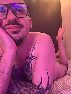 AssHunter4k online show from July 28, 2026, 7:39 pm