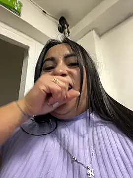 Miia Jazmin online show from March 21, 2025, 1:02 am