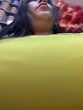 Snapshot of Miia_Jazmin chatting on June 21, 2026, 6:10 pm Miia Jazmin online show from June 21, 2026, 6:10 pm