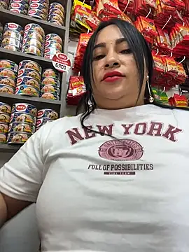 Snapshot of Miia_Jazmin chatting on July 11, 2026, 2:09 pm Miia Jazmin online show from July 11, 2026, 2:09 pm