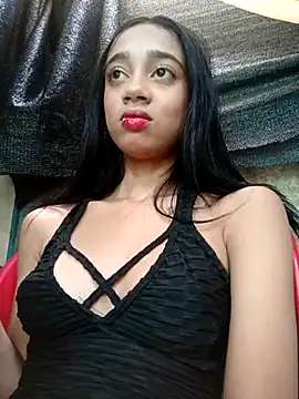 Zoe Sweett18 online show from March 4, 2025, 8:05 pm