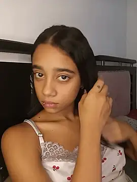 Snapshot of Zoe_Sweett18 chatting on June 11, 2026, 6:17 pm Zoe Sweett18 online show from June 11, 2026, 6:17 pm