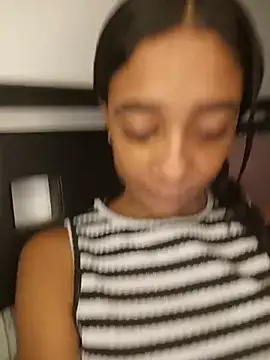 Zoe Sweett18 online show from July 3, 2026, 12:11 pm