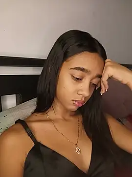 Snapshot of Zoe_Sweett18 chatting on July 10, 2026, 12:30 pm Zoe Sweett18 online show from July 10, 2026, 12:30 pm
